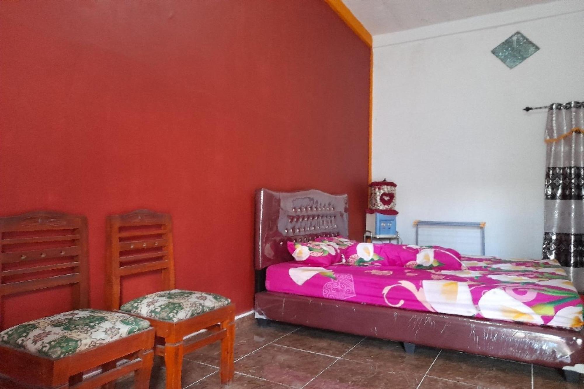 Oyo Homes 91248 Desa Wisata Banding Agung Danau Ranau Eksteriør billede